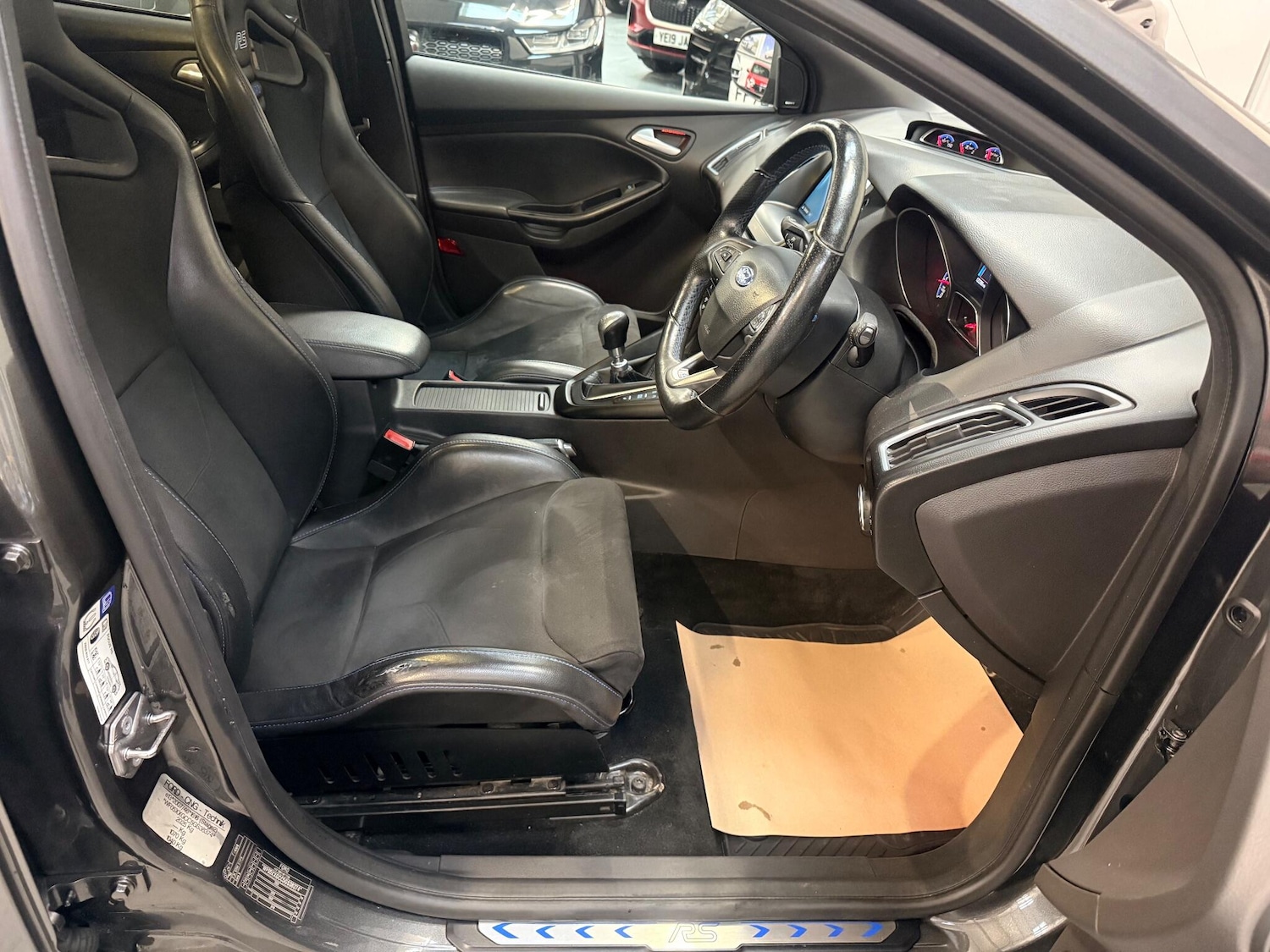 Used Ford Focus 2017 for sale - 76802124: Photo 10