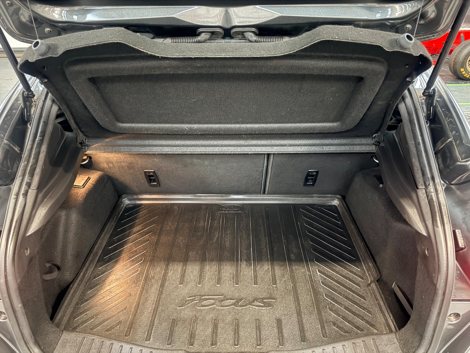 Used Ford Focus 2017 for sale - 76802124: Photo 18