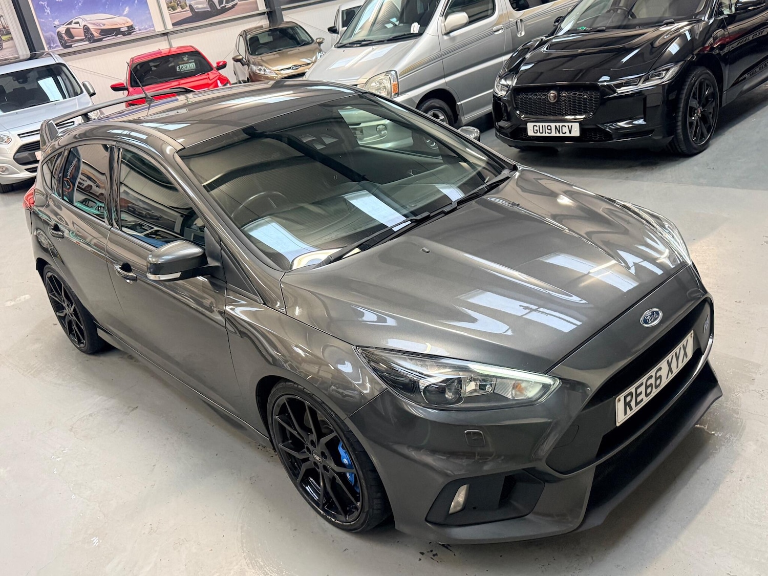 Used Ford Focus 2017 for sale - 76802124: Photo 2