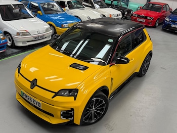 Used Renault 5 E-Tech electric 2025 for sale - 75677584: Photo