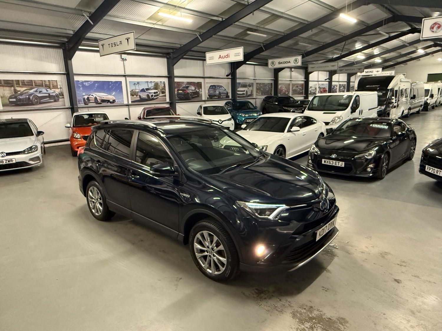 Used Toyota RAV4 for sale - 77108907: Photo 2