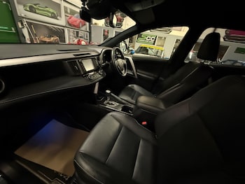 Used Toyota RAV4 2017 for sale - 77108907: Photo