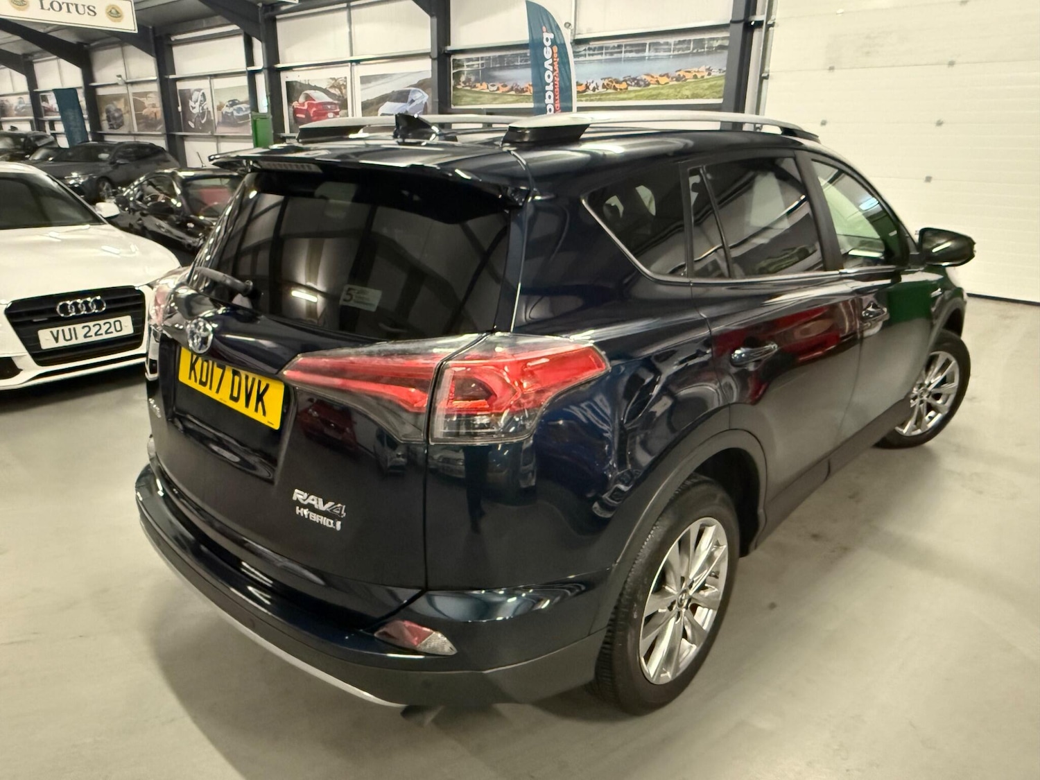 Used Toyota RAV4 for sale - 77108907: Photo 8