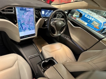 Used Tesla Model S 2016 for sale - 76109488: Photo