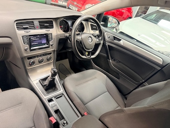 Used Volkswagen Golf 2015 for sale - 78830656: Photo