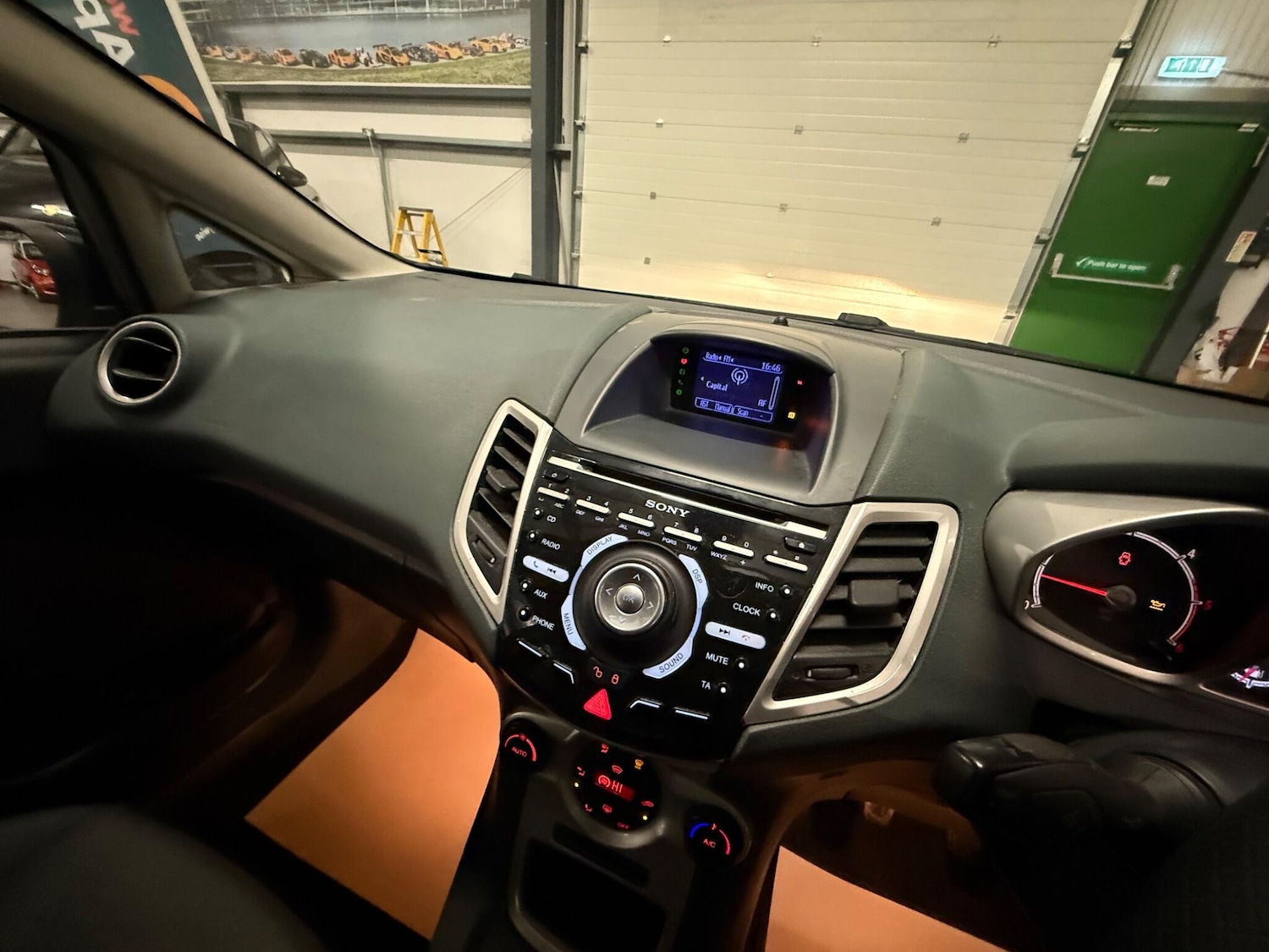 Used Ford Fiesta 2011 for sale - 77163355: Photo 17