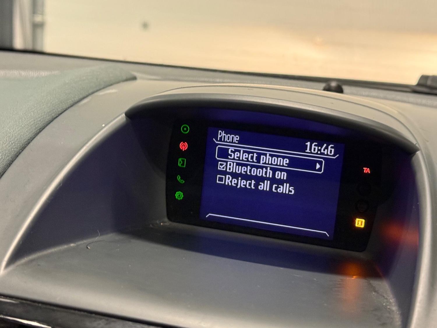 Used Ford Fiesta 2011 for sale - 77163355: Photo 19