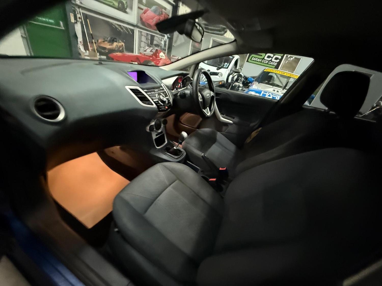 Used Ford Fiesta 2011 for sale - 77163355: Photo 2