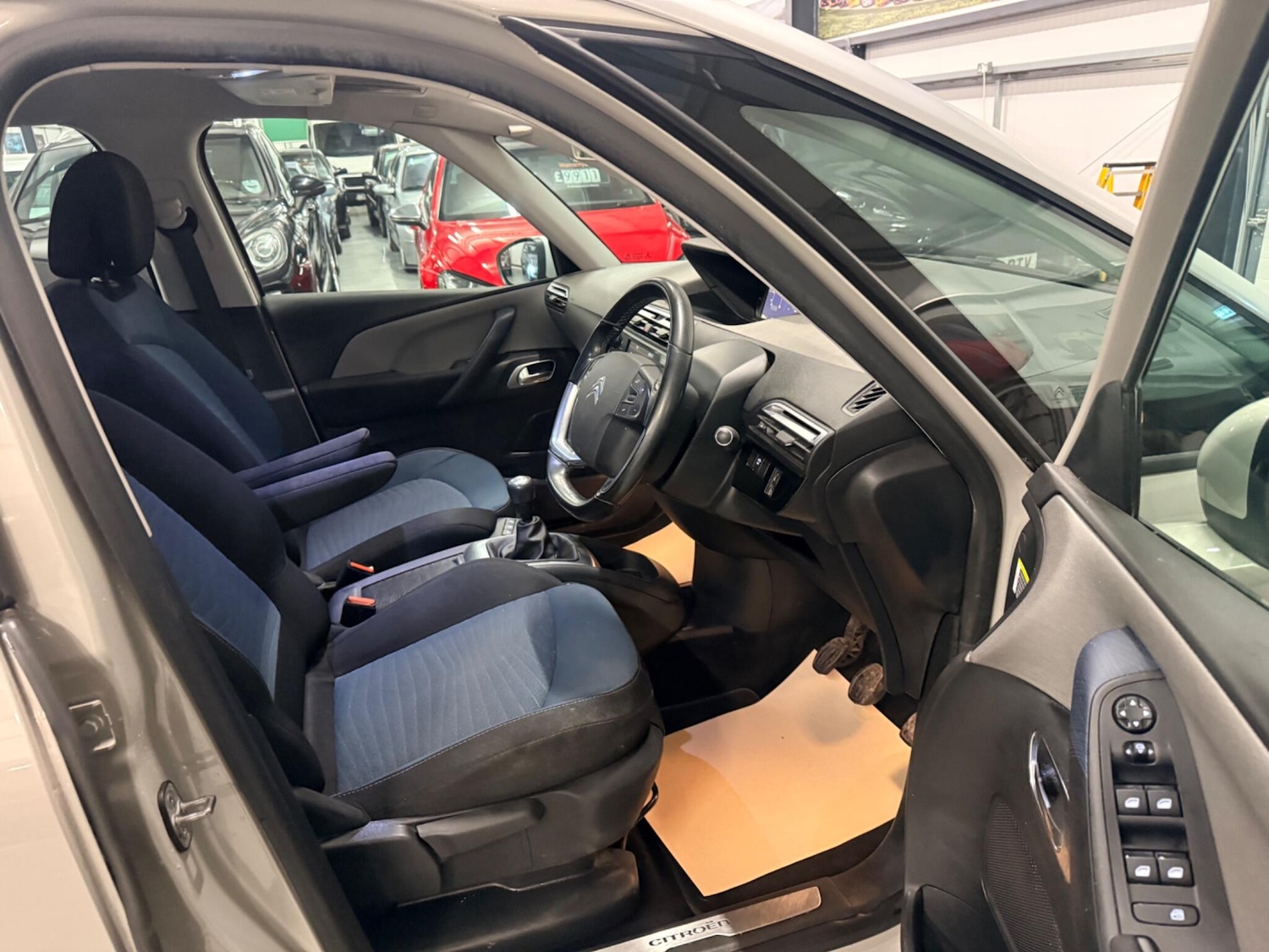 Used Citroen C4 Grand Picasso 2017 for sale - 77425554: Photo 10