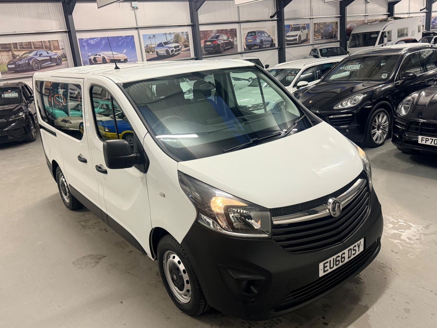 Used Vauxhall Vivaro 2016 for sale - 77468906: Photo 2
