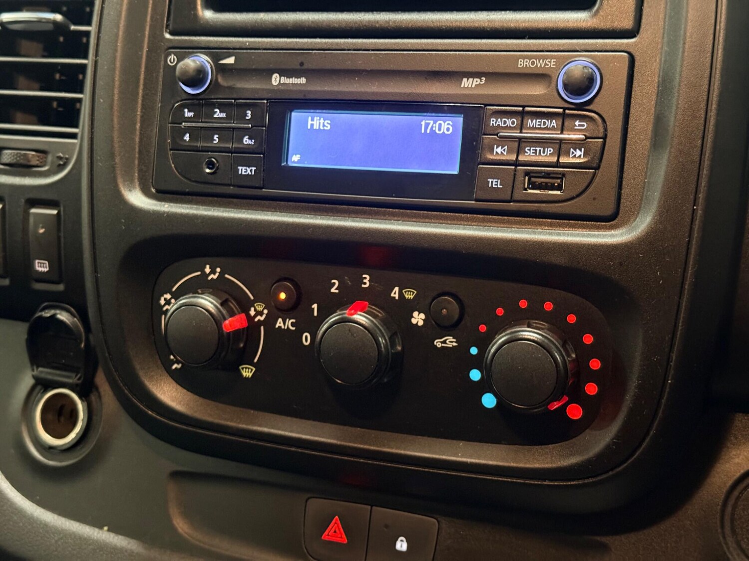 Used Vauxhall Vivaro 2016 for sale - 77468906: Photo 20