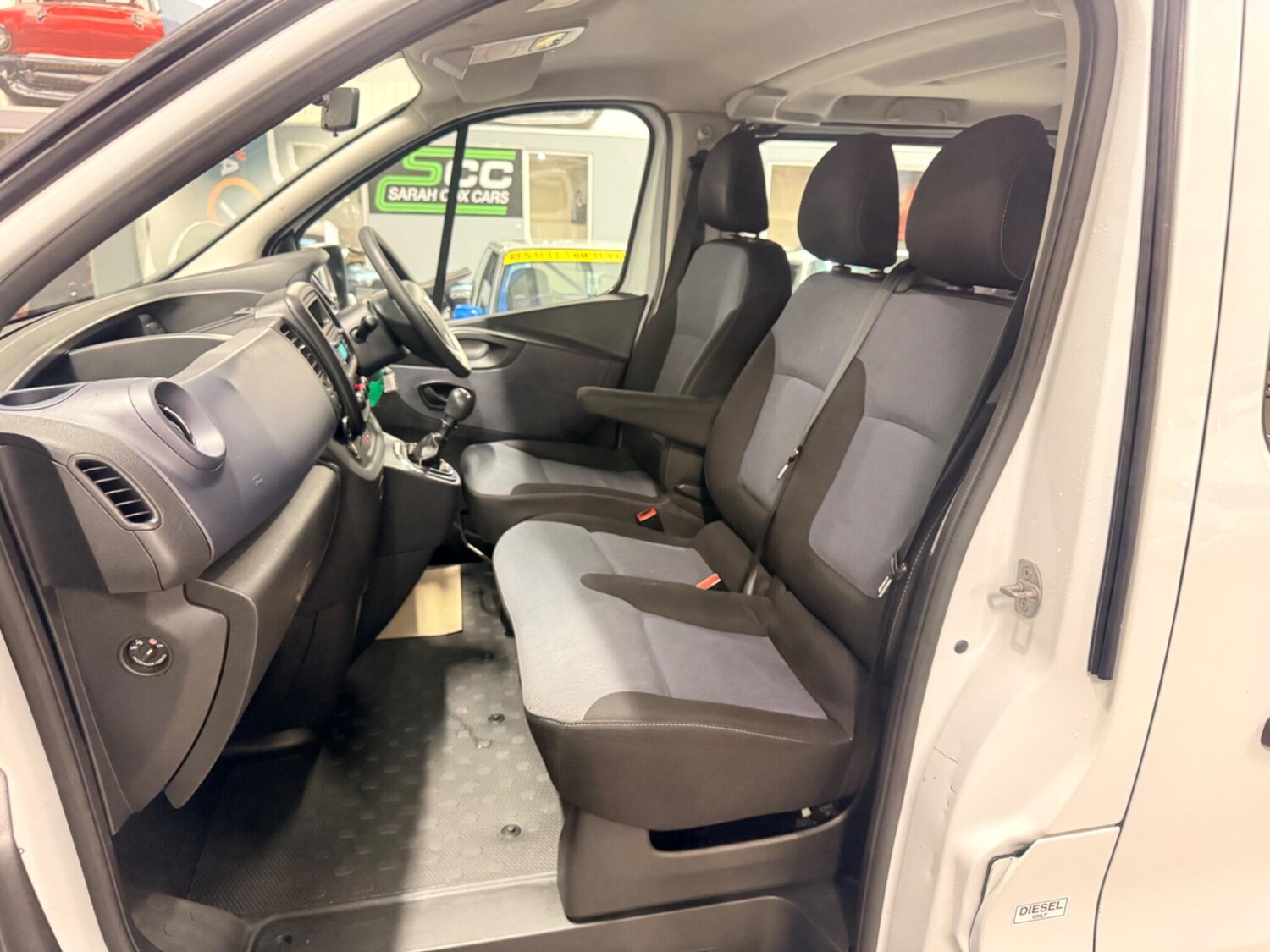 Used Vauxhall Vivaro 2016 for sale - 77468906: Photo 4