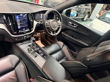 Used Volvo XC60 2019 for sale - 79847410: Photo