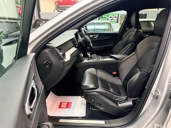 Used Volvo XC60 2019 for sale - 79847410: Photo