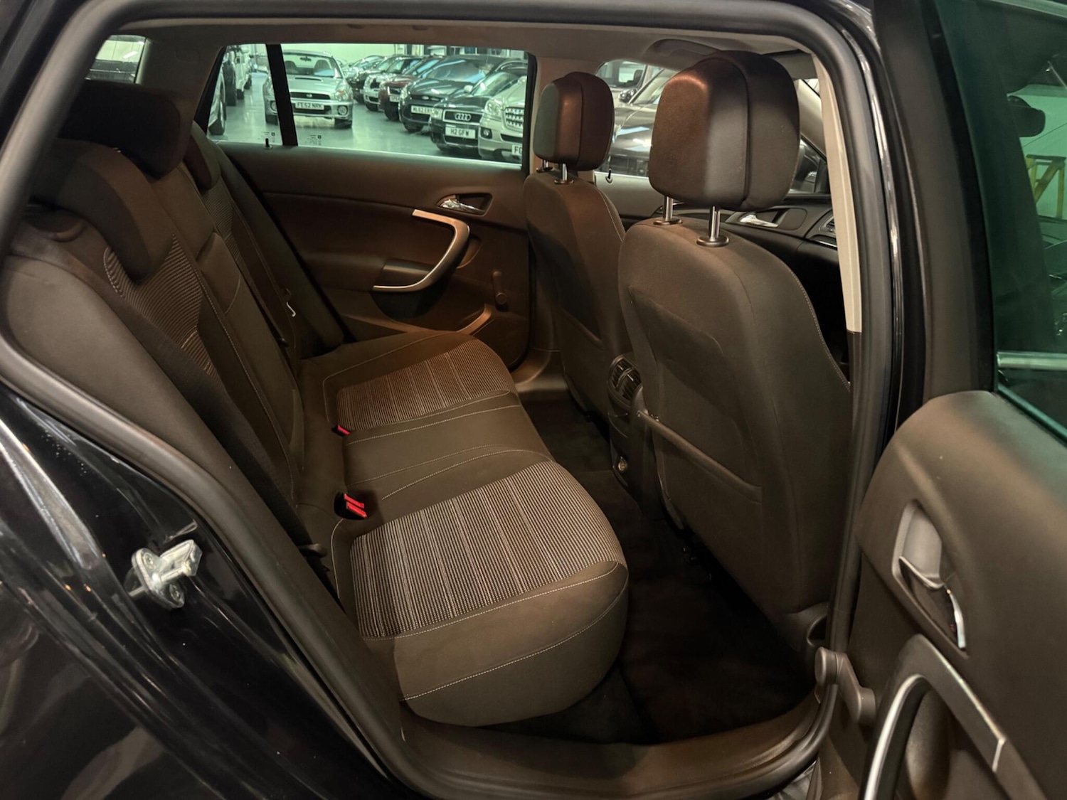 Used Vauxhall Insignia 2012 for sale - 76591945: Photo 27