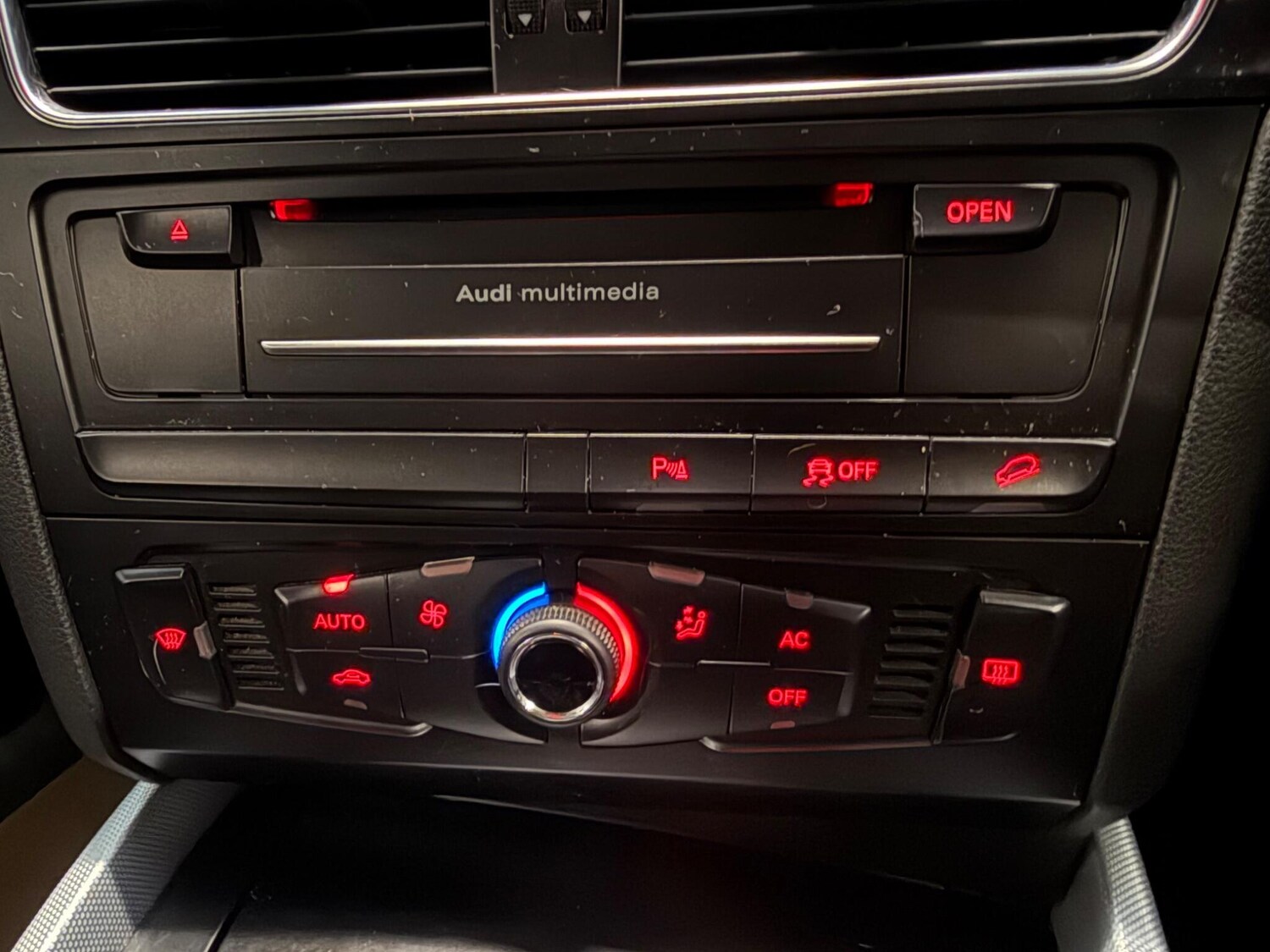 Used Audi Q5 2011 for sale - 76585556: Photo 26