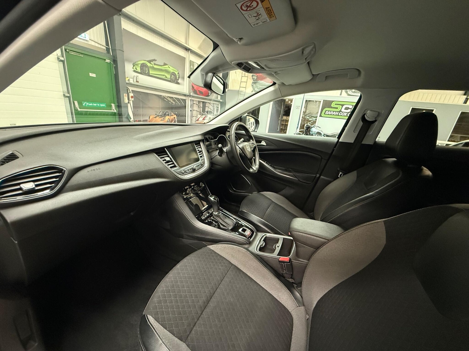 Used Vauxhall Grandland X 2018 for sale - 78101056: Photo 2