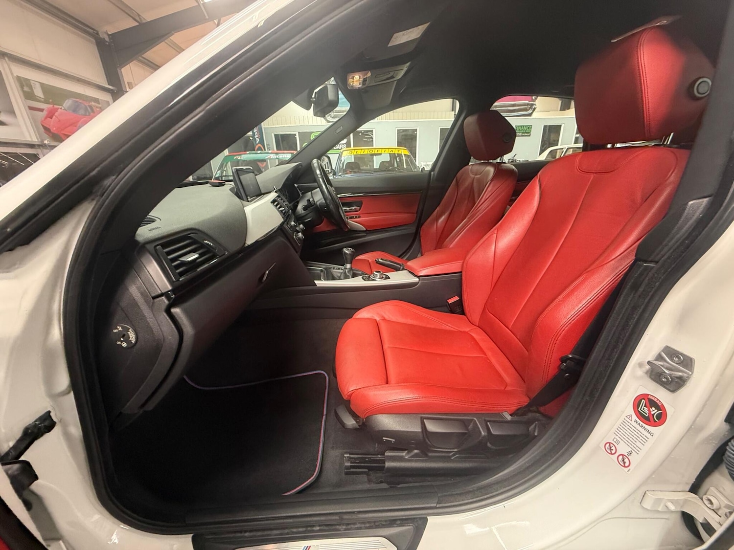 Used BMW 3 Series 2014 for sale - 77892339: Photo 12