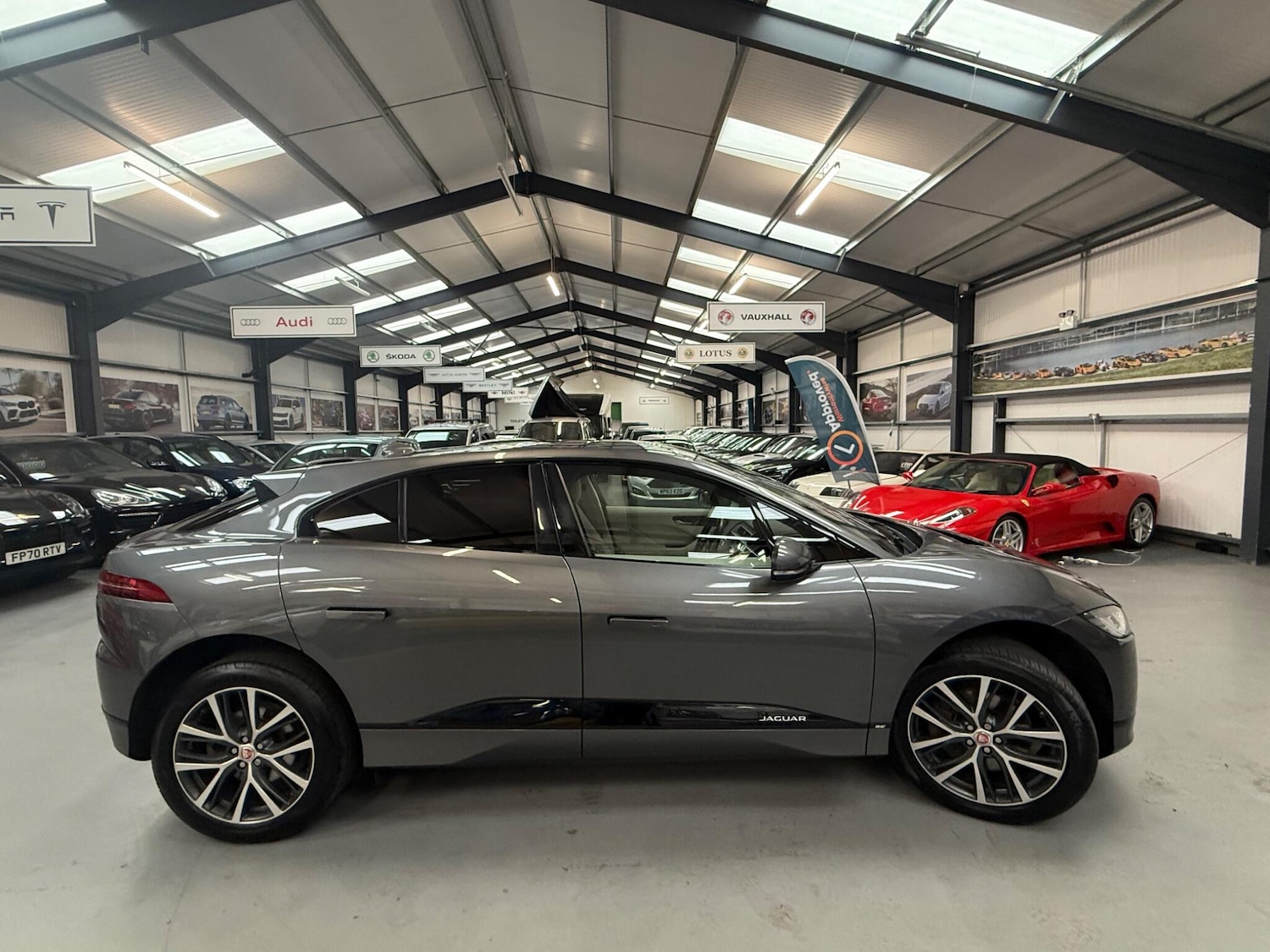 Used Jaguar I-Pace 2019 for sale - 76084943: Photo 9