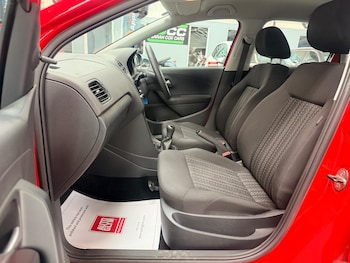 Used Volkswagen Polo 2015 for sale - 79212298: Photo