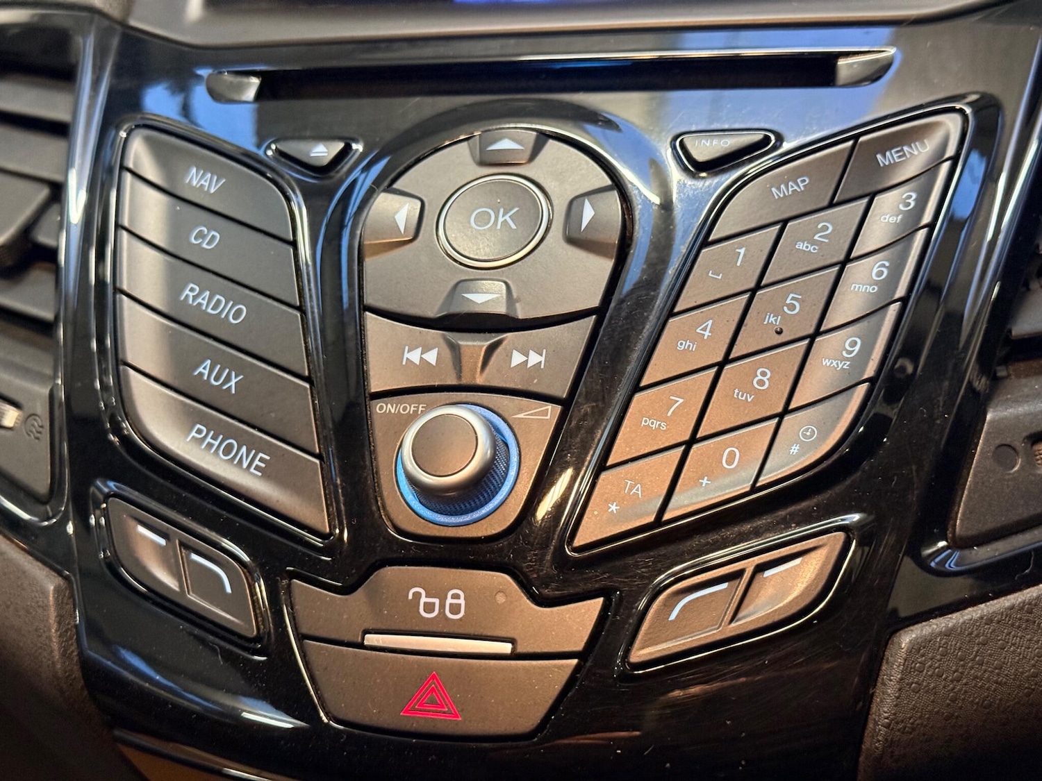 Used Ford Fiesta 2016 for sale - 77625261: Photo 18