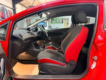 Used Ford Fiesta 2016 for sale - 77625261: Photo