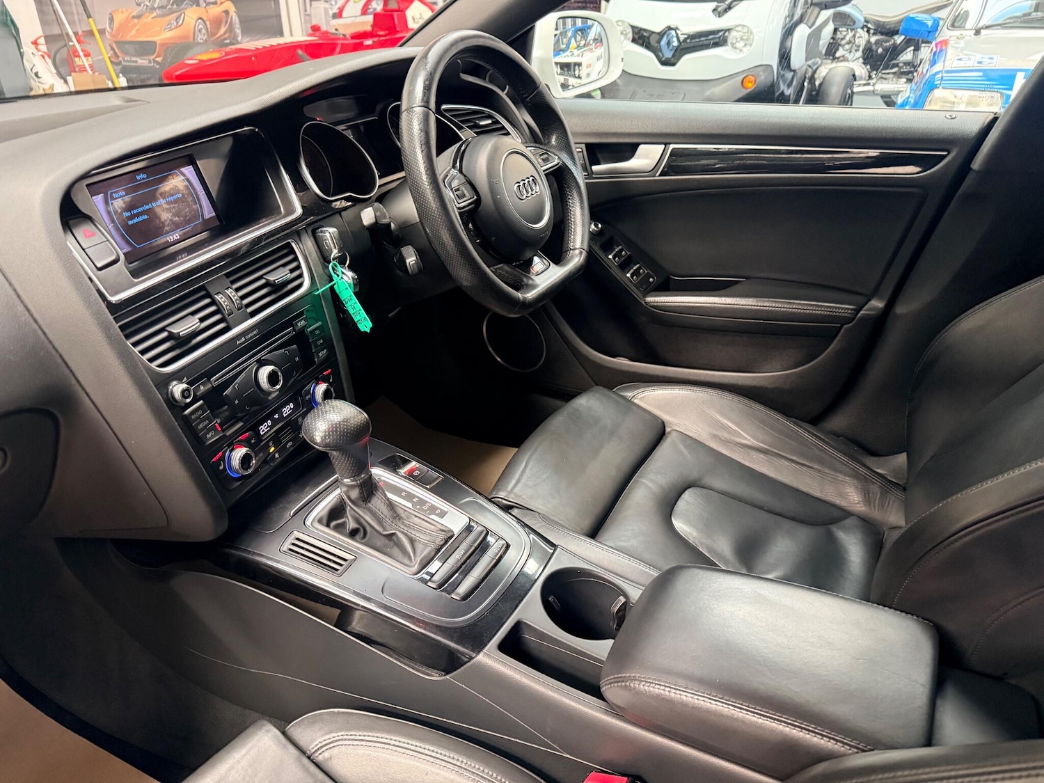 Used Audi A5 2013 for sale - 77084348: Photo 3