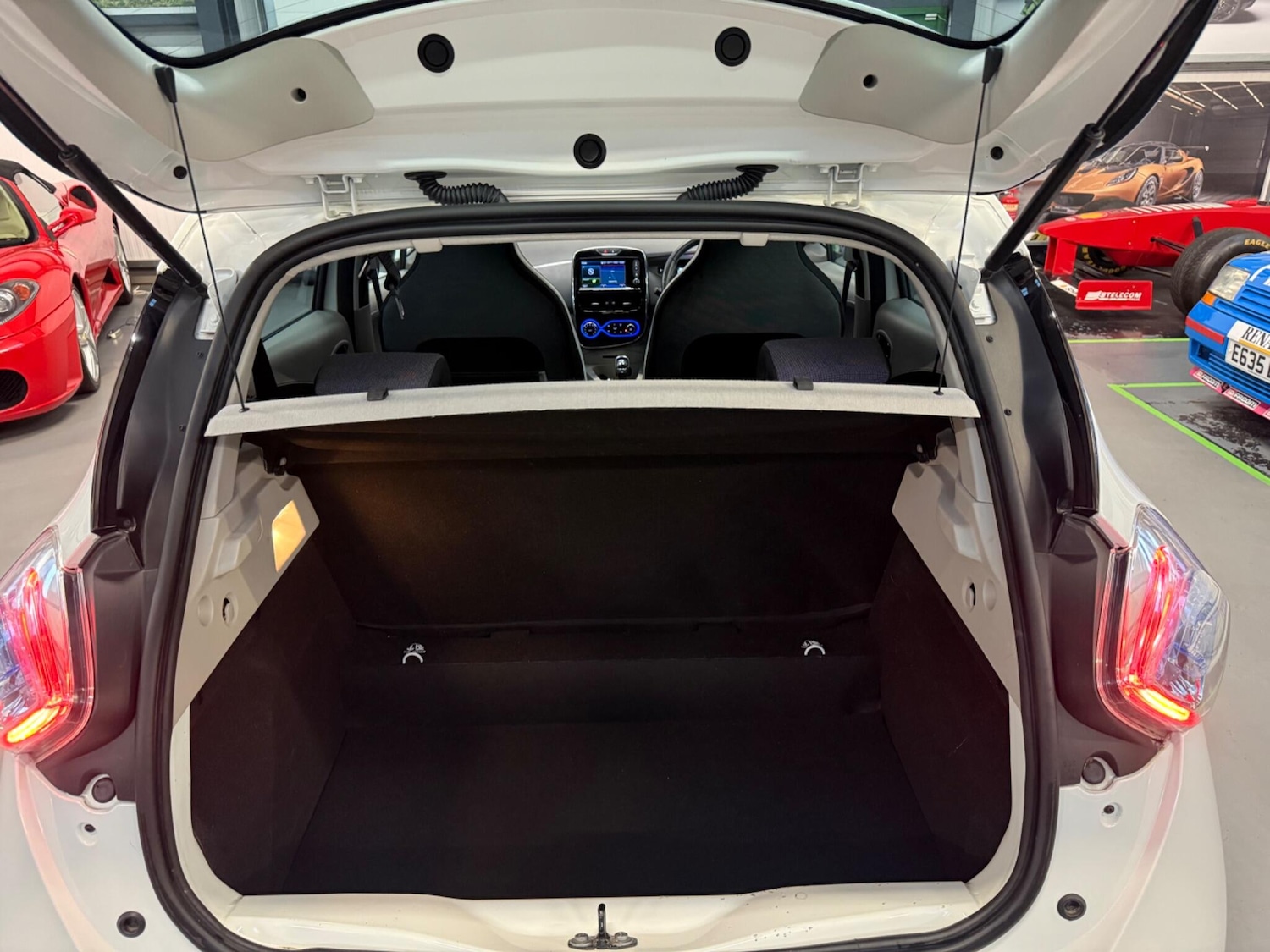 Used Renault Zoe for sale - 75978231: Photo 18