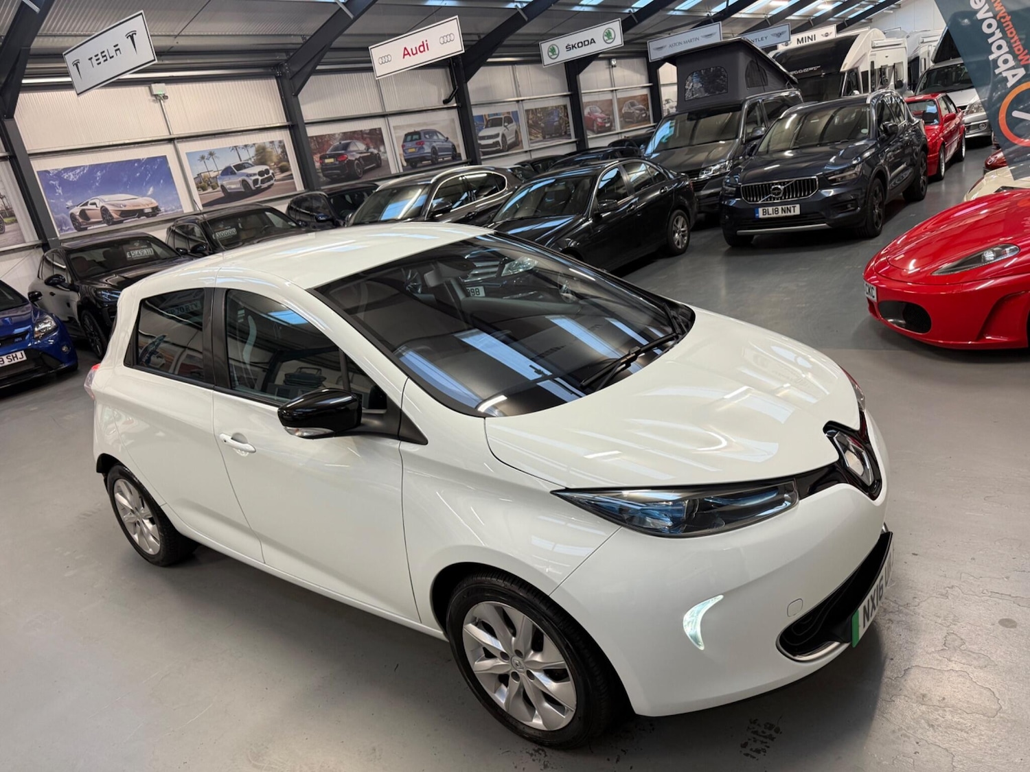 Used Renault Zoe for sale - 75978231: Photo 2