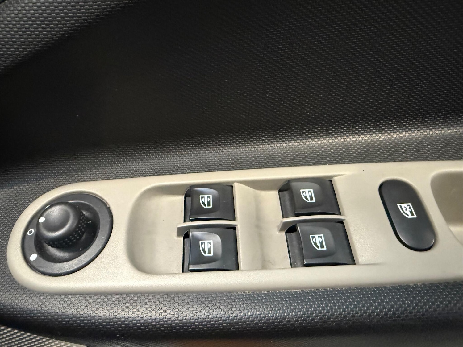 Used Renault Zoe for sale - 75978231: Photo 27