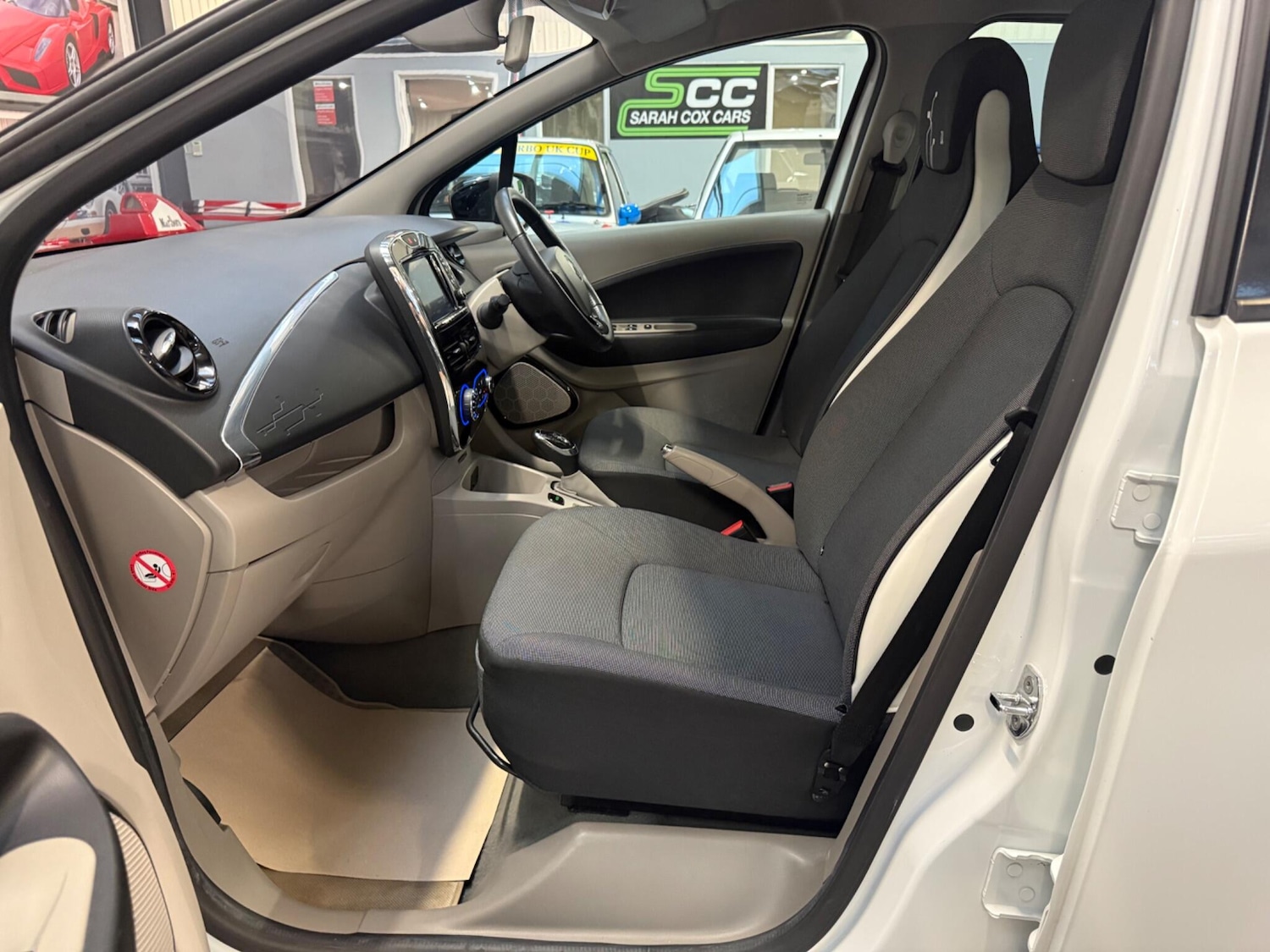 Used Renault Zoe for sale - 75978231: Photo 4