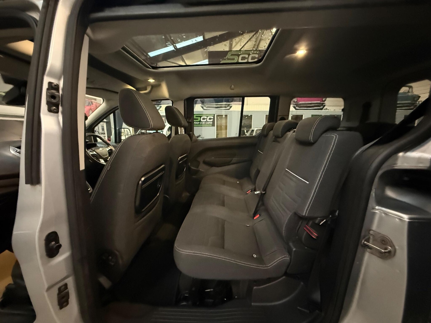 Used Ford Grand Tourneo Connect 2016 for sale - 76689586: Photo 13