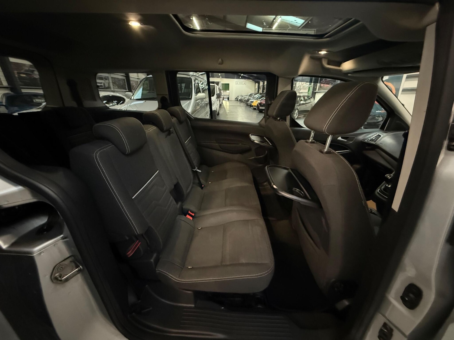 Used Ford Grand Tourneo Connect 2016 for sale - 76689586: Photo 19