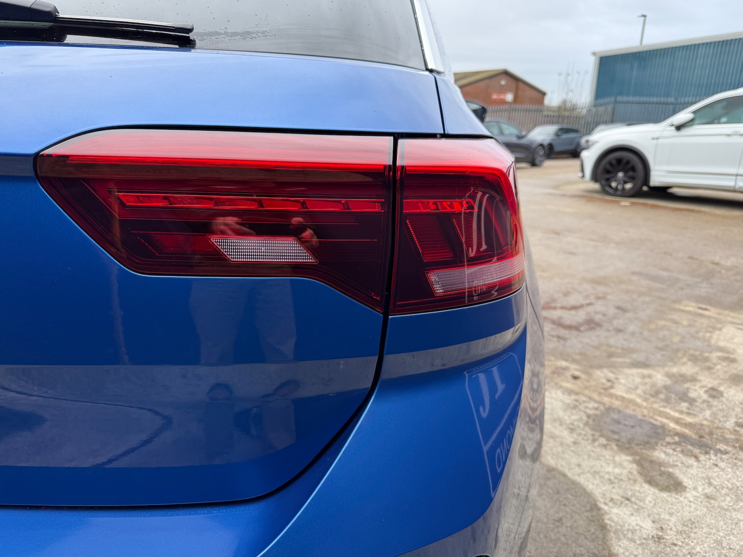 Used Volkswagen T-Roc for sale - 77208267: Photo 16