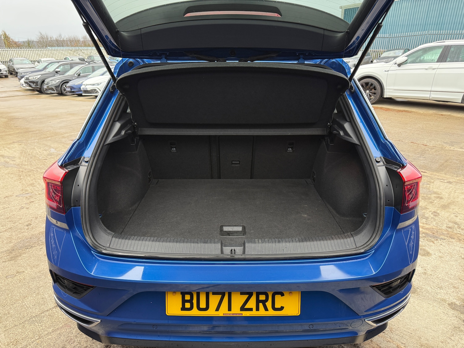 Used Volkswagen T-Roc for sale - 77208267: Photo 18