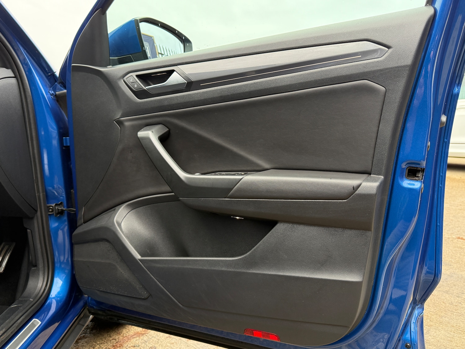 Used Volkswagen T-Roc for sale - 77208267: Photo 22