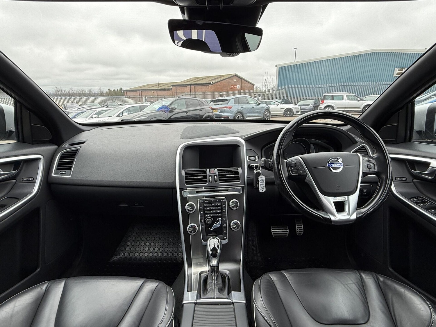 Used Volvo XC60 2015 for sale - 77779373: Photo 25