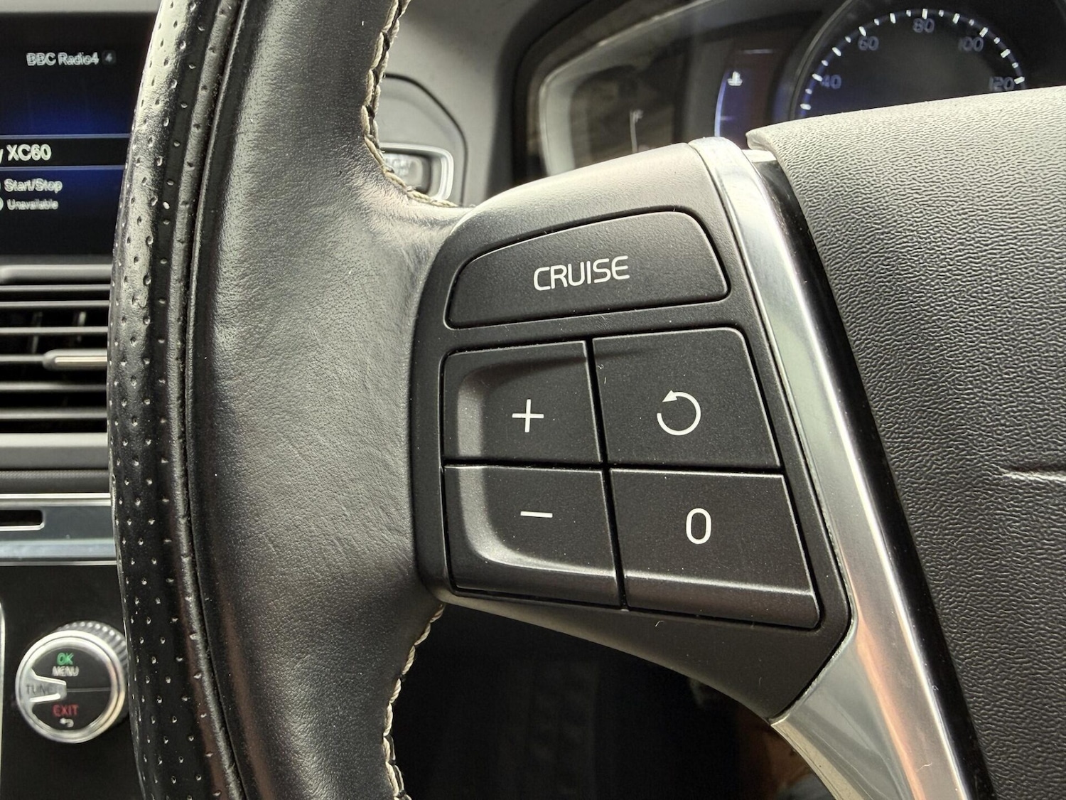 Used Volvo XC60 2015 for sale - 77779373: Photo 33