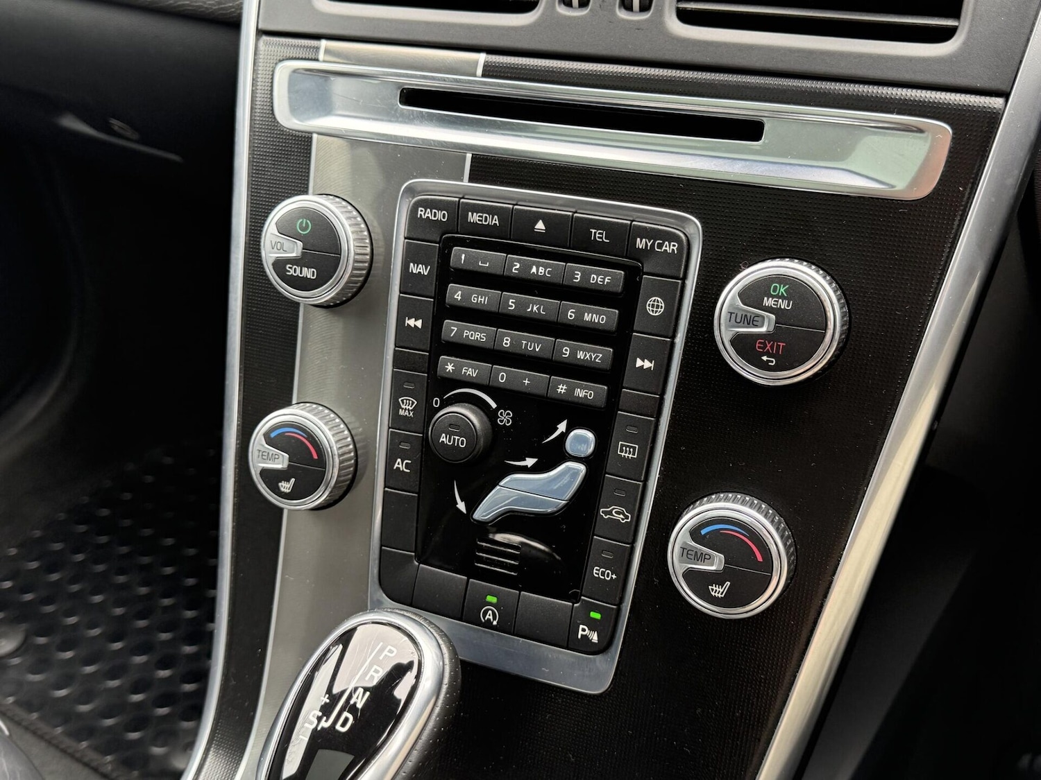 Used Volvo XC60 2015 for sale - 77779373: Photo 43