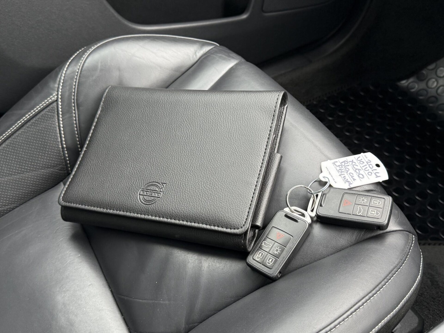 Used Volvo XC60 2015 for sale - 77779373: Photo 44