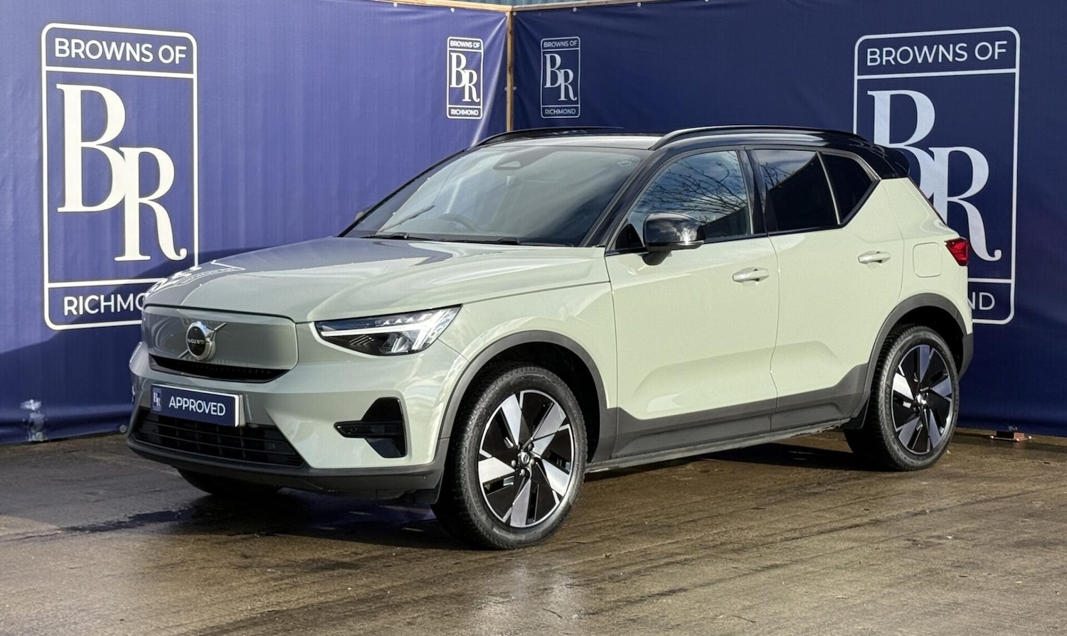 Used Volvo XC40 2023 for sale - 76518549: Photo 11