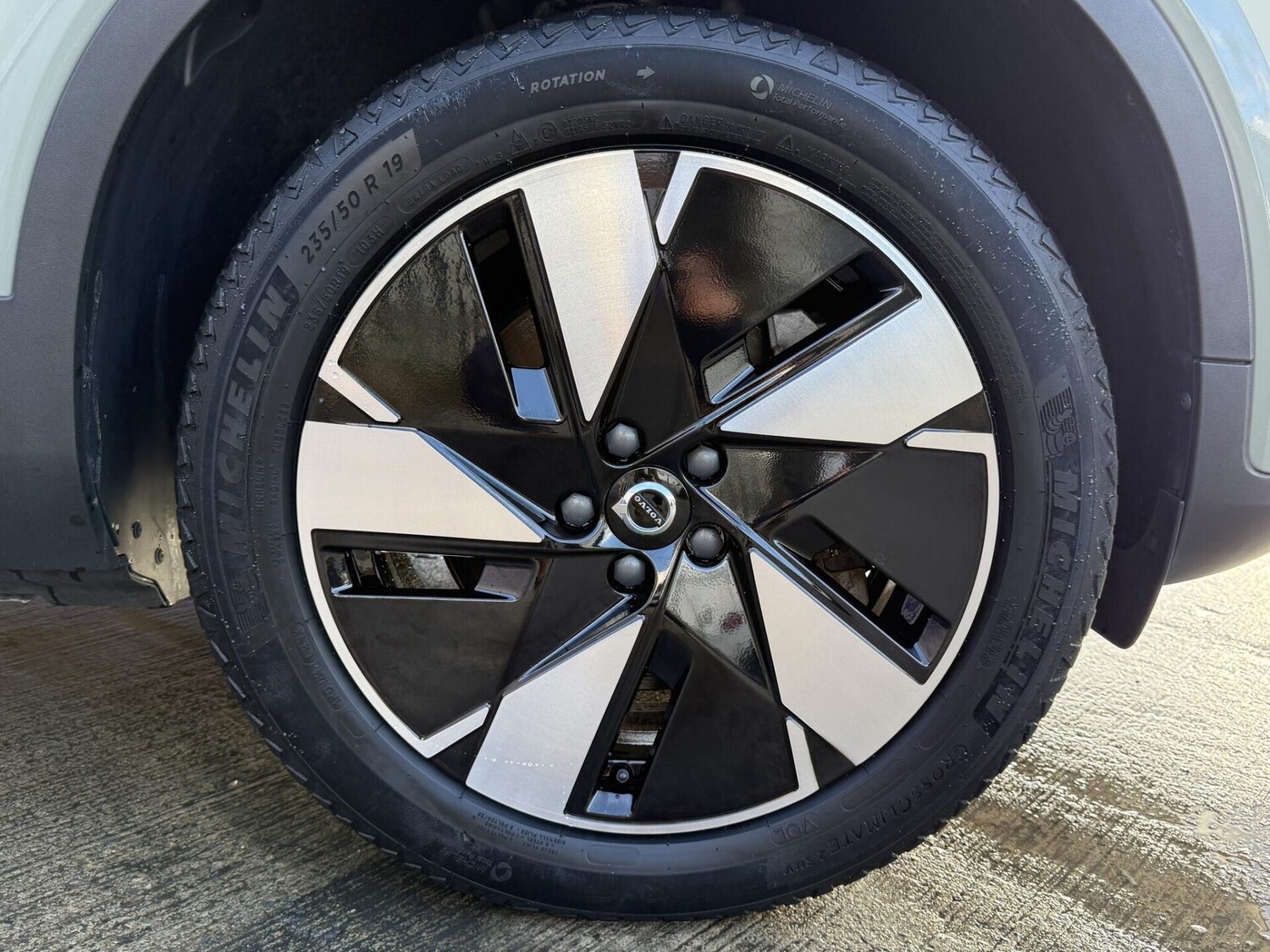 Used Volvo XC40 2023 for sale - 76518549: Photo 16