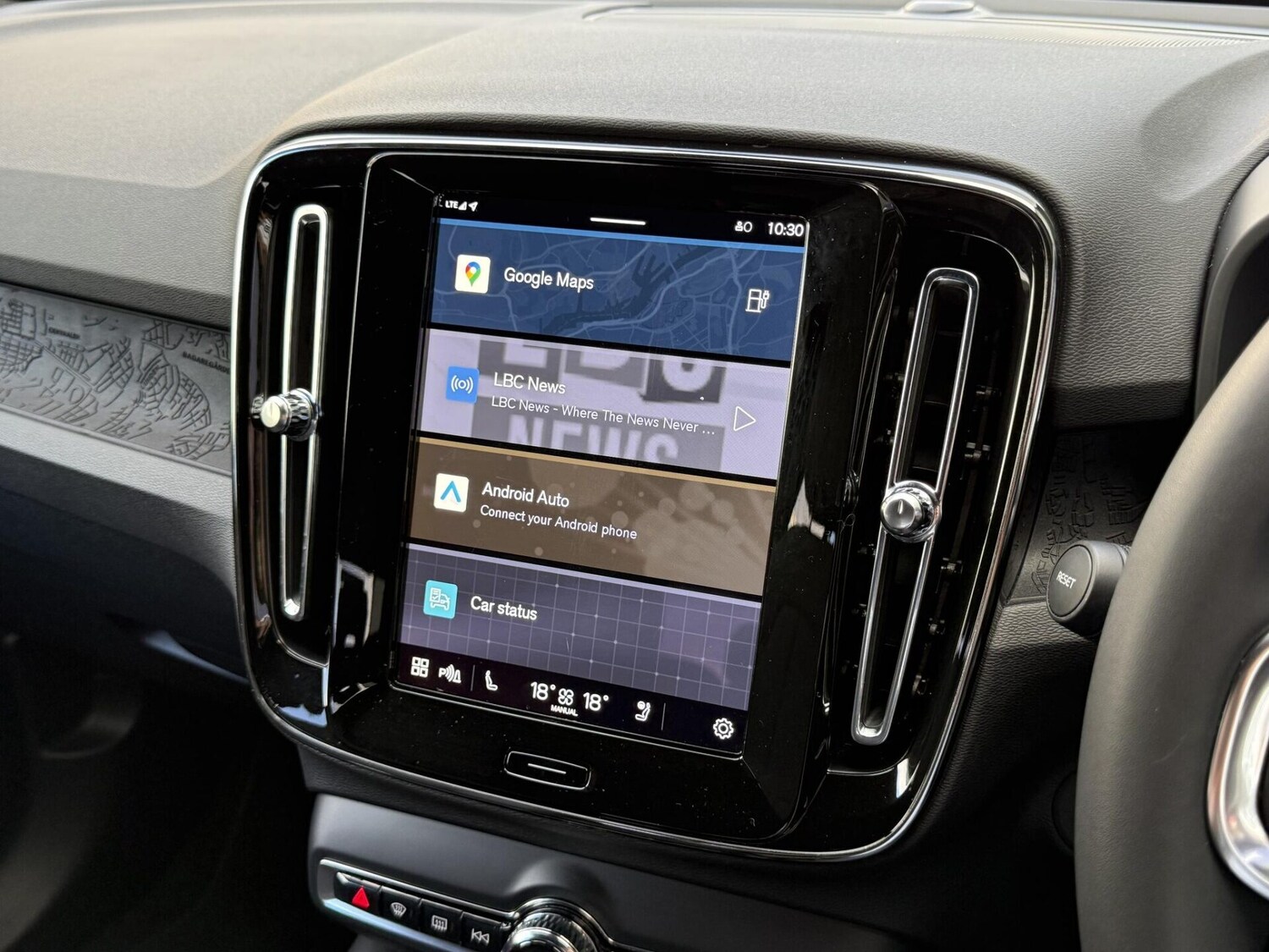 Used Volvo XC40 2023 for sale - 76518549: Photo 28