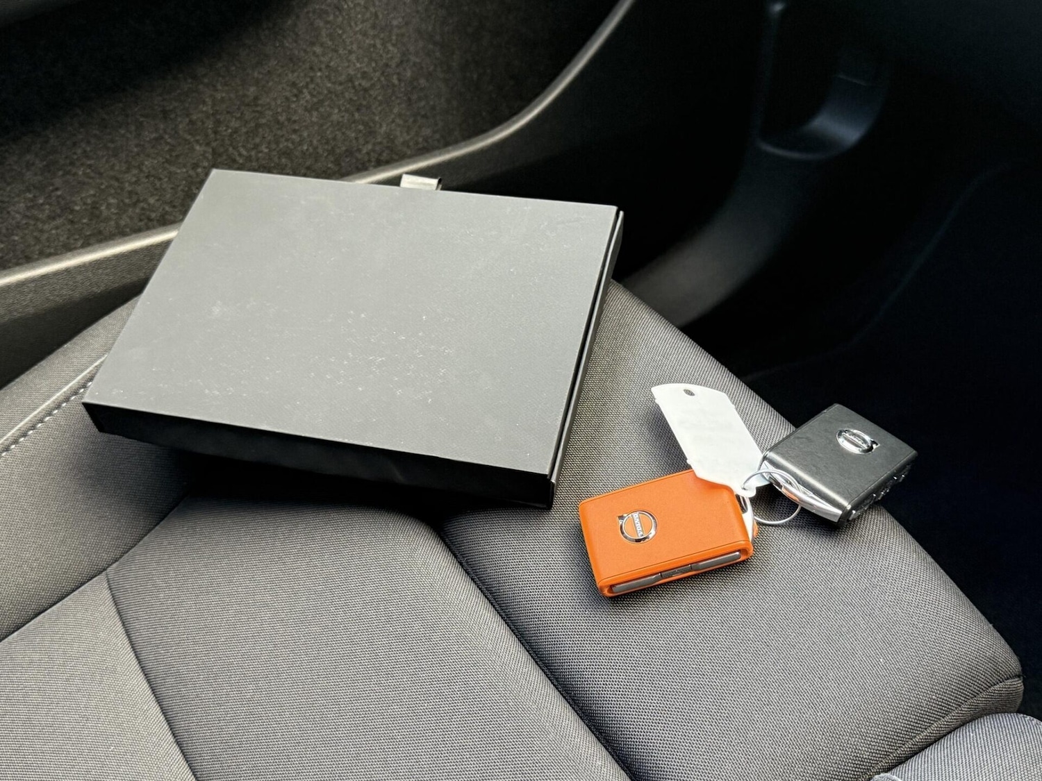 Used Volvo XC40 2023 for sale - 76518549: Photo 32