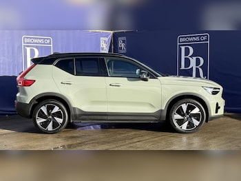 Used Volvo XC40 2023 for sale - 76518549: Photo
