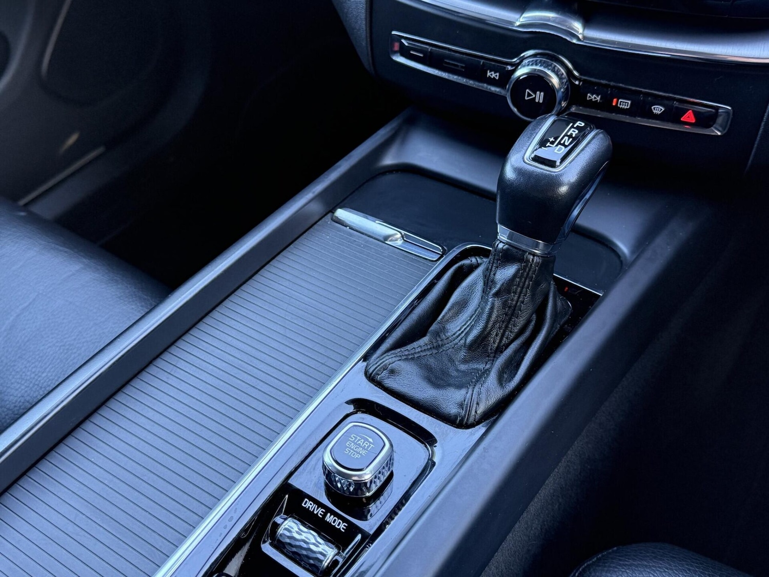 Used Volvo XC60 2018 for sale - 77161287: Photo 29