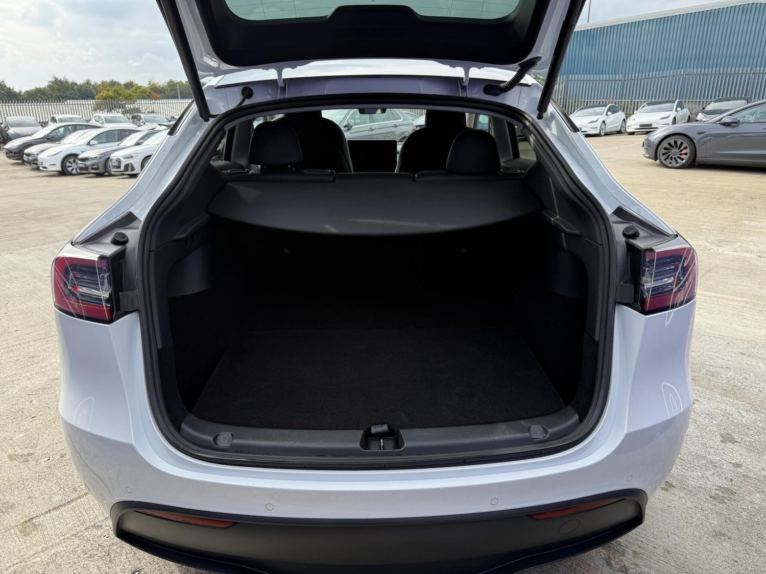 Used Tesla Model Y 2022 for sale - 76091261: Photo 22