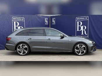 Used Audi A4 2022 for sale - 77947176: Photo