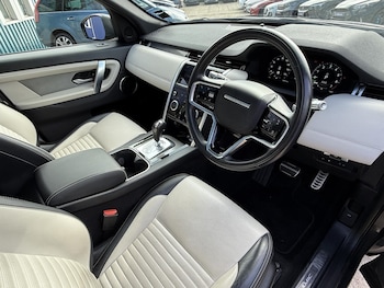 Used Land Rover Discovery Sport 2021 for sale - 75996663: Photo