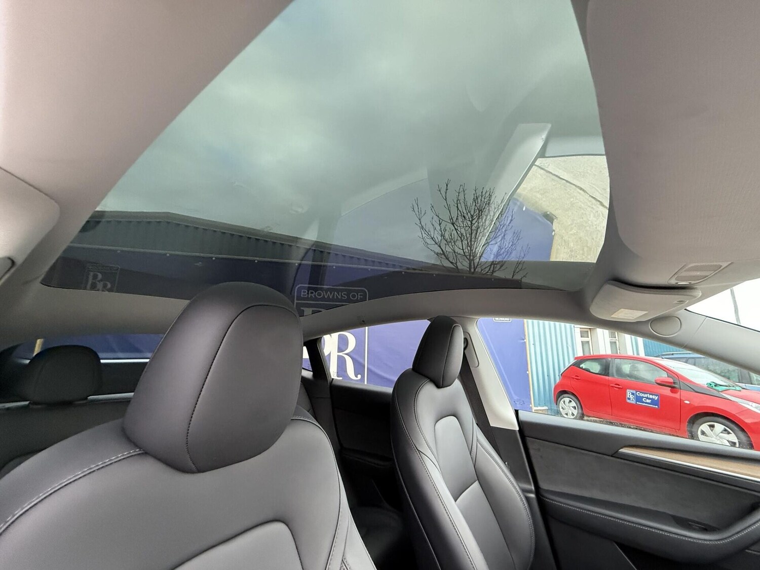 Used Tesla Model Y 2023 for sale - 76748953: Photo 28